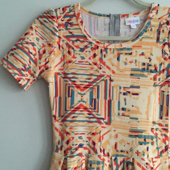 LuLaRoe Amelia Abstract Fit & flare dress XS - Picture 2 of 8